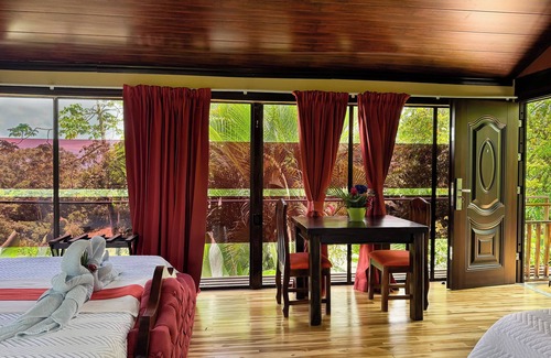 Penas Blancas Hôtel | Hotel Heliconias Nature Inn & Hot Springs