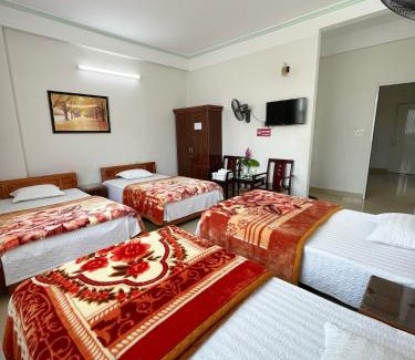 Cao Bang Lit Et Petit-Déjeuner | Hotel & Homestay Phương Dung