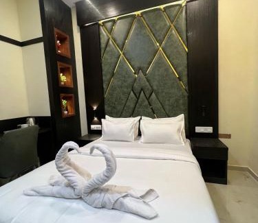 Vile Parle Maison | Hotel Horizon