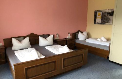 Ovenhausen Hôtel | Hotel Hoxter Am Jakobsweg