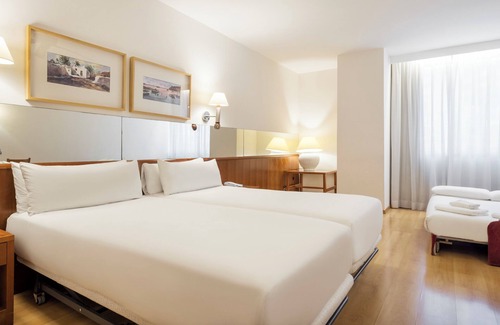 La Maternitat i Sant Ramon Hôtel | Hotel ILUNION Les Corts Spa