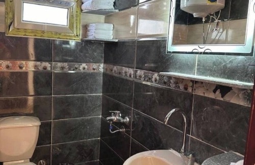 Giza Hôtel | hotel in marvelous view infront of the pyramids directly with AC, WiFi.