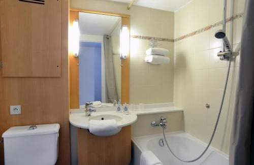 Quetigny Hôtel | Hotel inn Dijon-Quetigny
