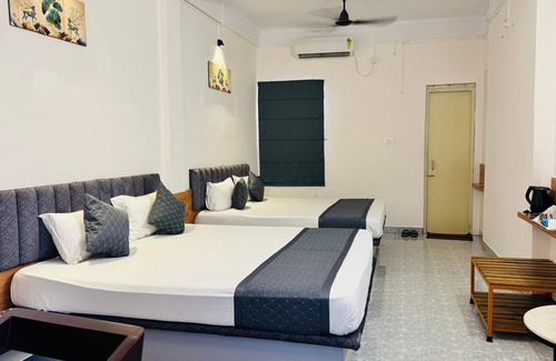 Siliguri Cabine | Hotel Insta 18