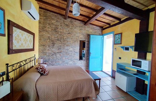 Piscinas Hôtel | HOTEL BOUTIQUE SA CORTI DE SA PERDA PISCINAS
