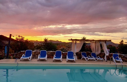 Piscinas Hôtel | HOTEL BOUTIQUE SA CORTI DE SA PERDA PISCINAS