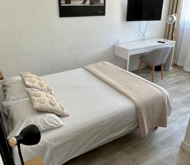 Armentieres Hôtel | Hotel Joly
