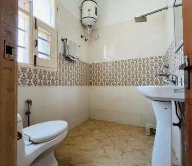 Zirakpur Hôtel | Hotel kingston