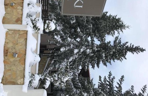 Arnaia Hôtel | Hotel Konaki