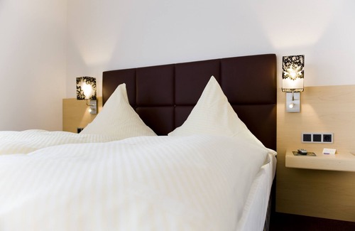 Rheine Hôtel | Hotel Lücke