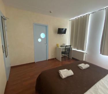 Aubrives Hôtel | HOTEL L'AMERIVIERE*