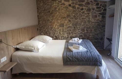 Reilhanette Hôtel | Hotel L'Oustau de la Font