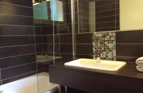 Paroisse Saint-Augustin-de-Chaux Hôtel | Hotel La Chaumiere