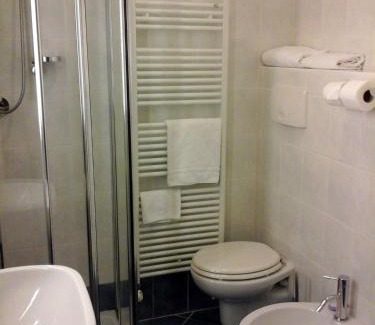 Intra Hôtel | Hotel La Contrada