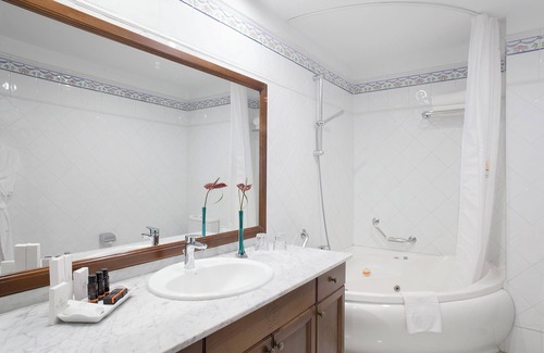Las Arenas Hôtel | Hotel Las Aguilas Tenerife, Affiliated by Melia