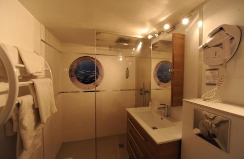 Honfleur Hôtel | Hotel Le Dauphin