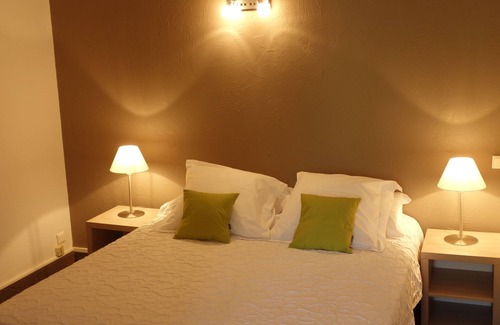 Saint-Vallier-de-Thiey Hôtel | Hotel le Préjoly