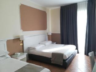Fuorigrotta Hôtel | Hotel Leopardi
