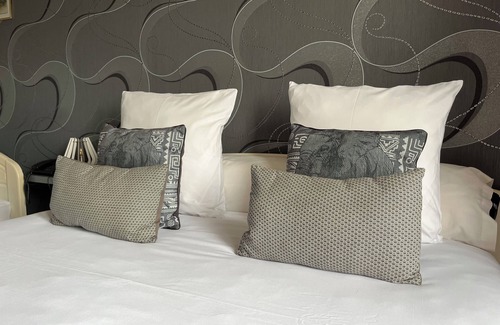 Sceaux-sur-Huisne Hôtel | Hotel Les Confins du Perche