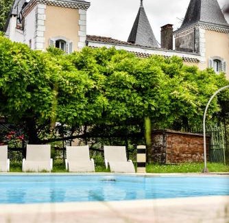 Saint-Girons Hôtel | Hotel Logis - Chateau de Beauregard