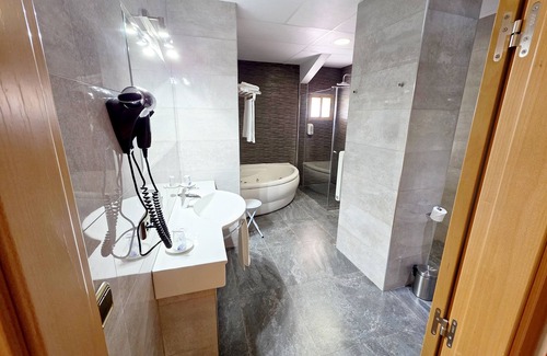 Malpartida de Caceres Hôtel | Hotel Los Barruecos by Croma