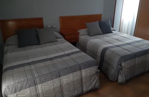San Martin de la Vega Hôtel | Hotel Los Leones, el más cercano a Warner