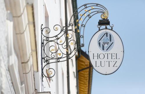 Rain Hôtel | Hotel Lutz