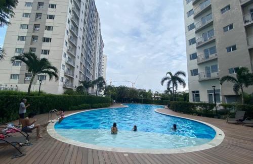 Las Pinas Appartement | Hotel Luxury Twin Bed Room with Balcony Las Pinas-South Residence