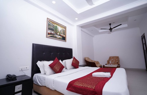 Noida Hôtel | Hotel Lyf Corporate Suites Noida Sec-56