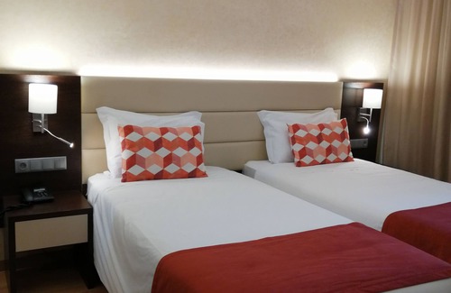 Gambelas Hôtel | Hotel Mónaco