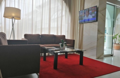 Gambelas Hôtel | Hotel Mónaco