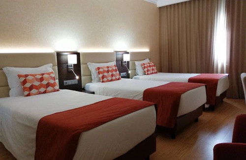 Gambelas Hôtel | Hotel Mónaco
