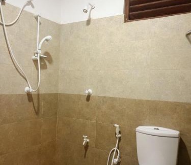 New Town Hôtel | Hotel Mahagedara