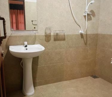 New Town Hôtel | Hotel Mahagedara