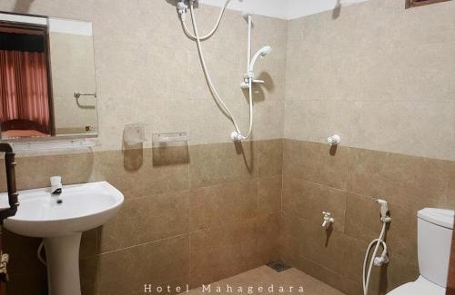 New Town Hôtel | Hotel Mahagedara
