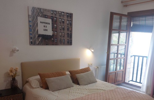 Chisagues Hôtel | HOTEL MARBORE COFFEE