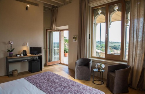 Avinyonet de Puigventos Hôtel | Hotel Mas Bosch 1526