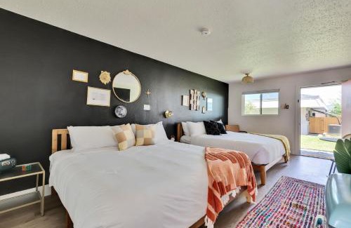 Wellborn Hôtel | Hotel McCoy - Art, Libations, Pool Society