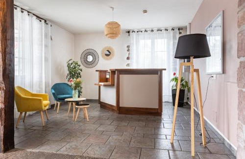 Saint-Jean-le-Vieux Hôtel | Hotel Mendy