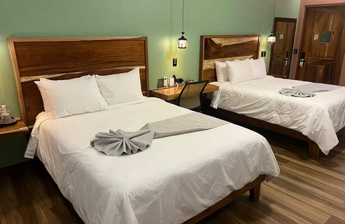 Quesada Hôtel | Hotel Mi Linda Tierra