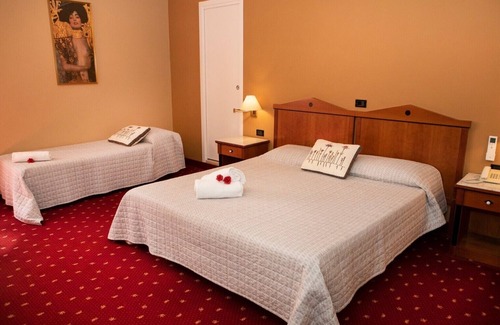 Salice Terme Hôtel | Hotel Milano Pool & Garden