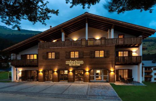 Tavanasa Hôtel | Hotel Mischun