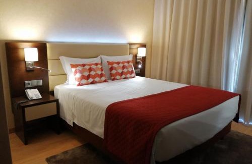 Gambelas Hôtel | Hotel Monaco