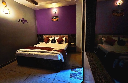 Noida Maison | Hotel MoonLit Noida