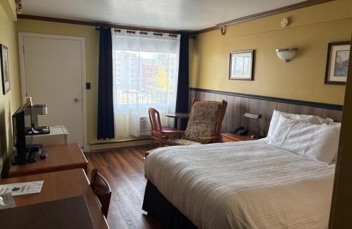 Lac-Megantic Hôtel | Hotel Motel Le Château