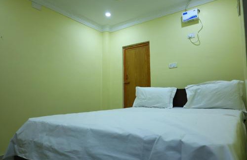 Srikalahasti Hôtel | Hotel MSN - Near Srikalahasti Temple