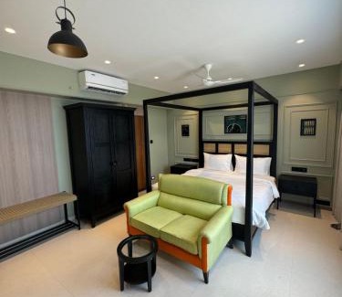 Malad West Hôtel | Hotel Mumbai House, Valnai Malad