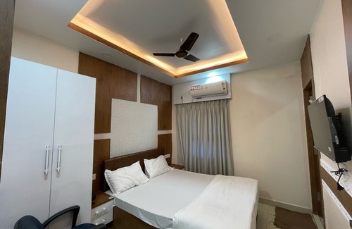 Gaya Maison | Hotel Nandan Inn