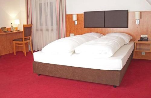 Stammheim-Sud Hôtel | Hotel Neuwirtshaus