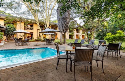 Hazyview Hôtel | Hotel Numbi & Garden Suites